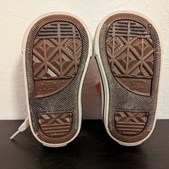 Baby/toddler converse size 3 - Picture 8 of 8